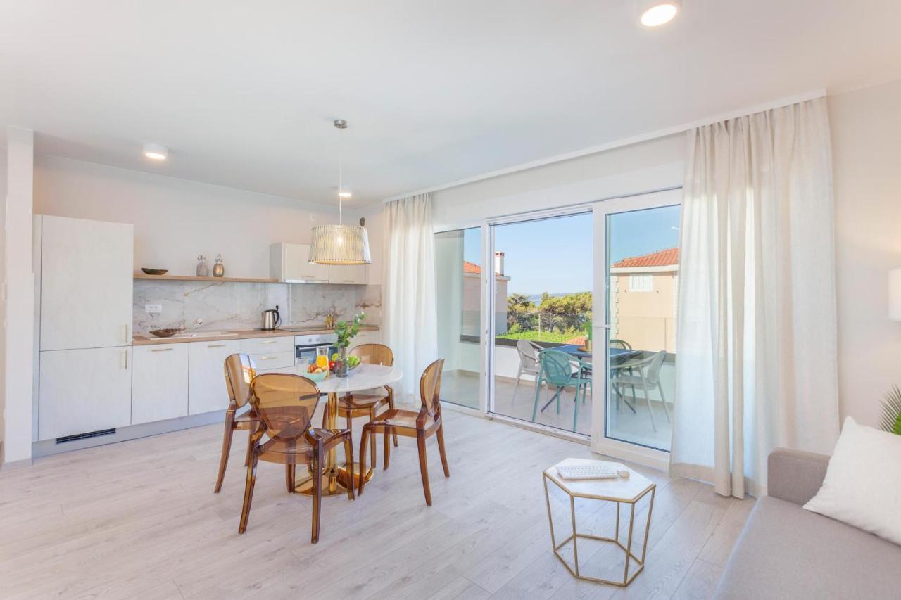 Tinel Boutique Apartment Проманья Экстерьер фото